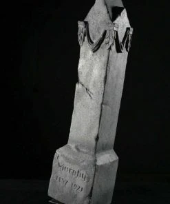 Distortions Unlimited Moving Monument