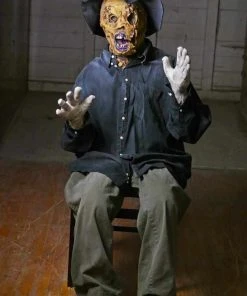 Distortions Unlimited Scary Scarecrow