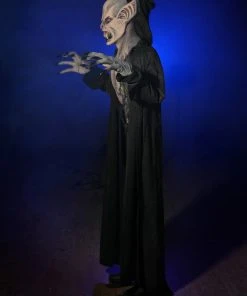 Distortions Unlimited Vampire Legend